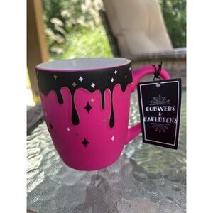 NWT Cobwebs & Cauldrons Halloween Hot Pink and Black Drip Potion Mug